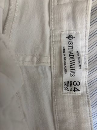 Shorts Stradivarius blancos