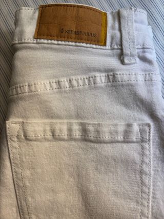 Shorts Stradivarius blancos