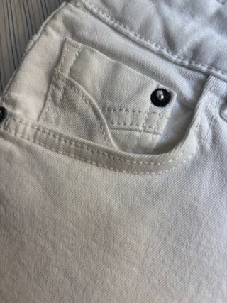Shorts Stradivarius blancos