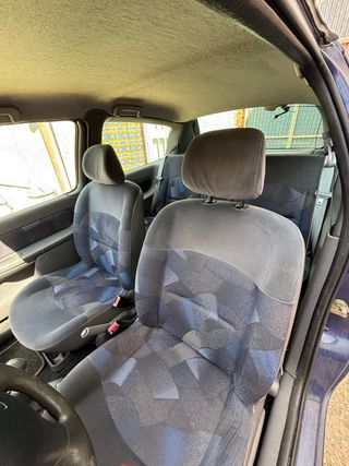 Renault Clio 2000