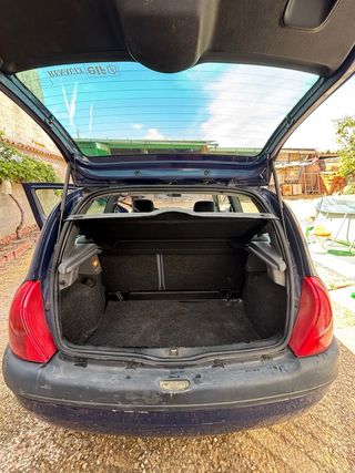 Renault Clio 2000