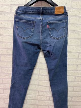 Jeans Levis 711 Skinny - Talla S