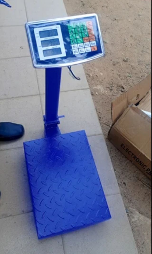 Báscula digital  nueva sin estrenar carga 150 kg