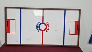 Juego de hockey sobre mesa y ping pong