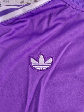 Chaqueta Adidas Real Madrid - morada Talla L
