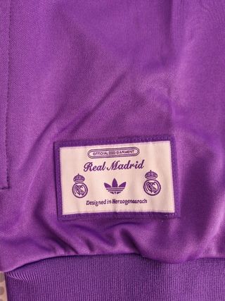 Chaqueta Adidas Real Madrid - morada Talla L