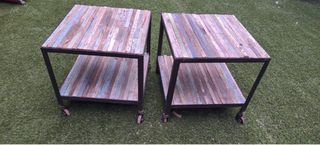 2 Mesa auxiliar madera y forja con ruedas