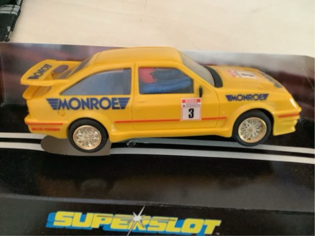 COCHE SCALEXTRIC INGLÉS SUPERSLOT FORD SIERRA