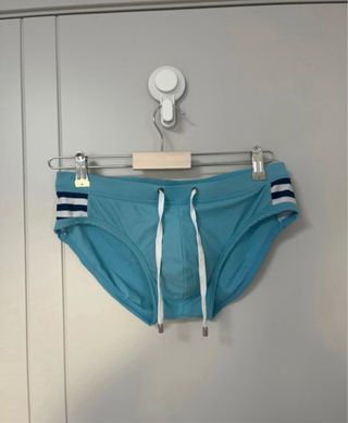 Bañador azul y blanco