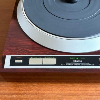 Giradiscos Denon DP-37F 