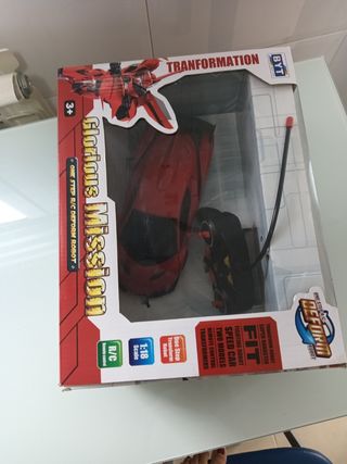 Coche teledirigido rojo