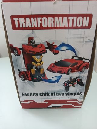 Coche teledirigido rojo