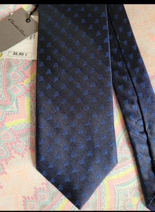 Corbata 100% seda Emidio Tucci a estrenar. 