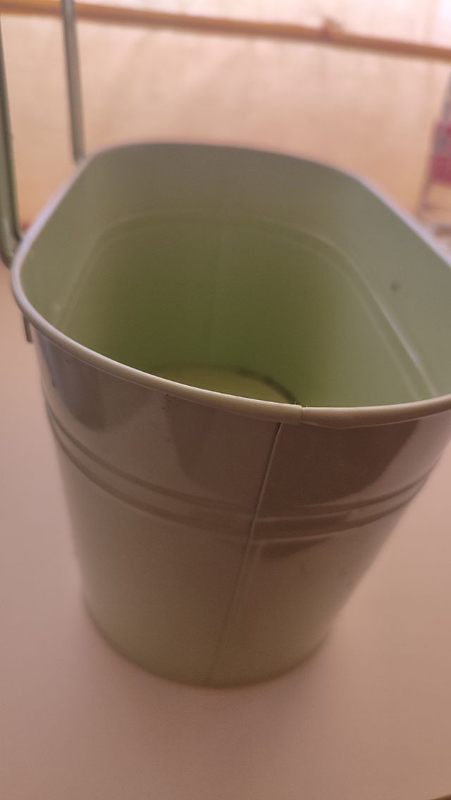 Cesto metalico macetas - Verde. Capacidad para dos