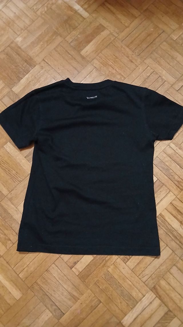 Camiseta Adidas negra