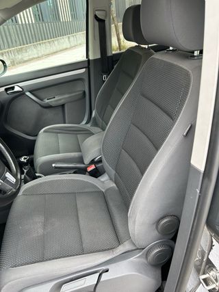 Volkswagen Touran 2012