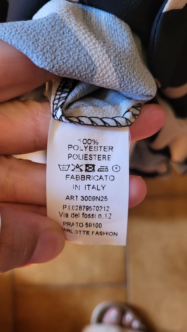 Vestito corto beige e nero