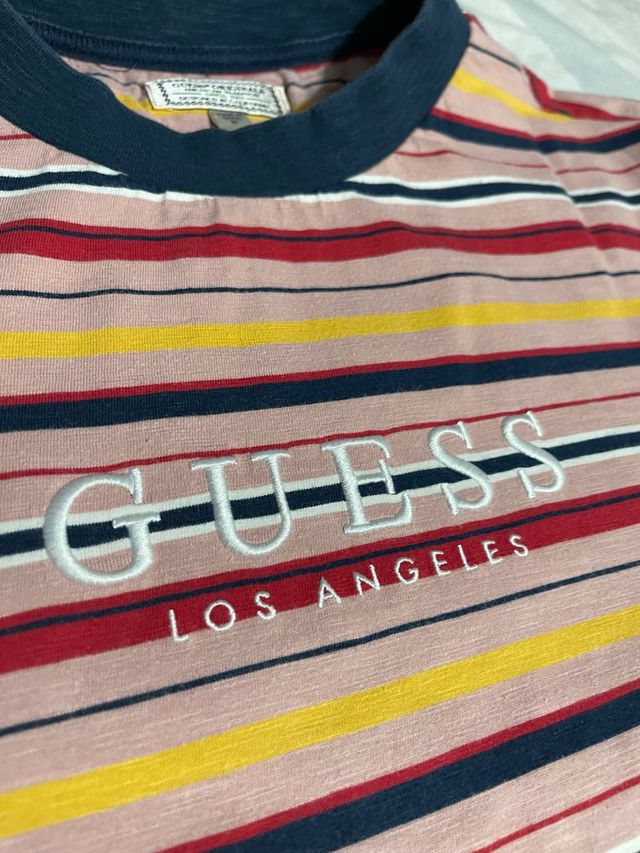 Camiseta Guess rayas multicolor