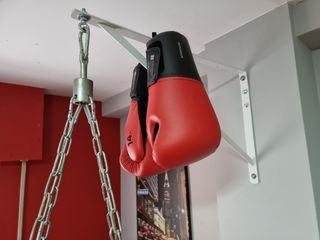 Saco boxeo + guantes boxeo