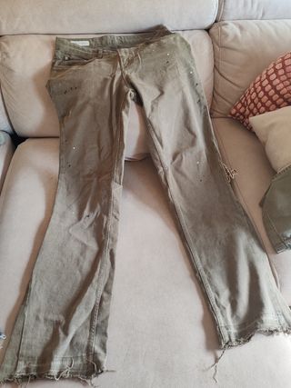 Pantalones chico modelo Flared de Zara. Talla 40
