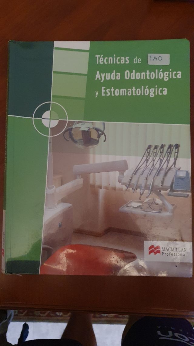 Libros del grado de auxiliar de enfermería 
