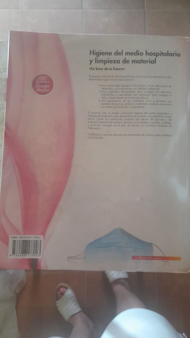 Libros del grado de auxiliar de enfermería 
