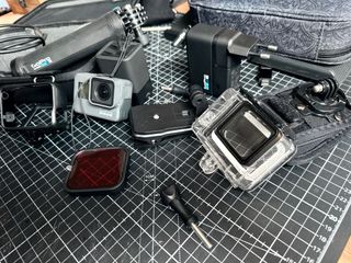 GoPro Hero 5 Black + pack completo accesorios