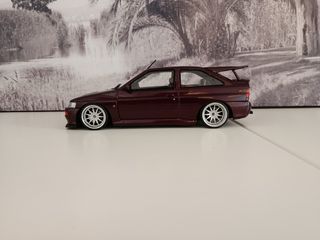 Ford Escort Cosworth modificado 1/18