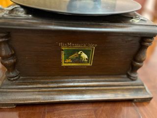 Gramola His Master's Voice