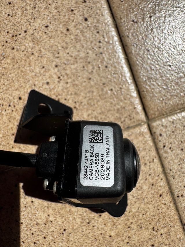 Cámara trasera Nissan Navara NP300