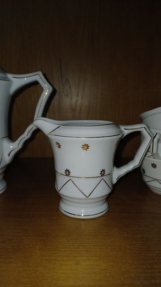 Juego café porcelana dorada