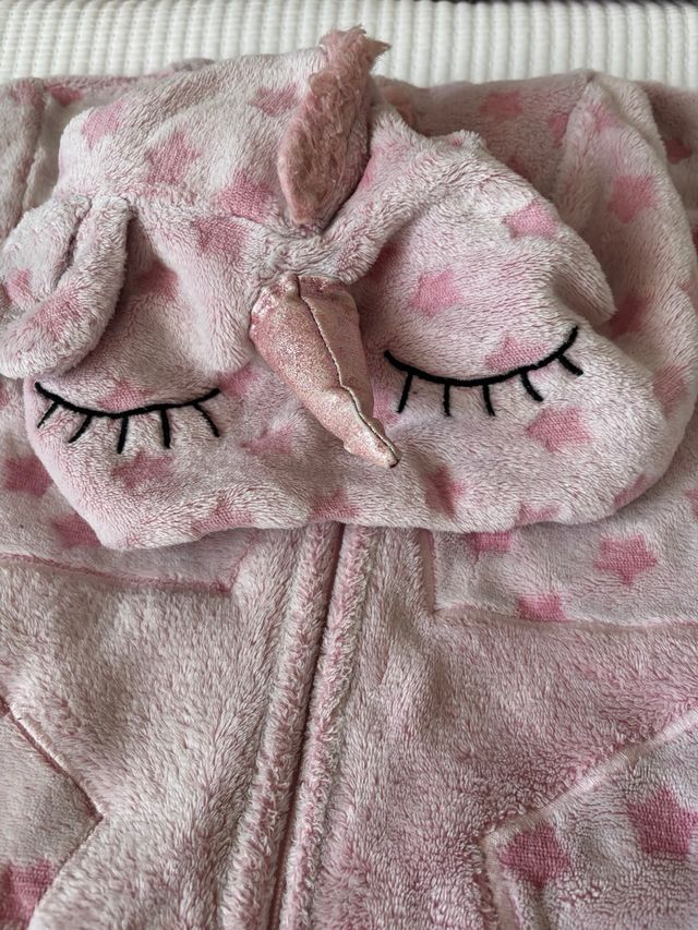 Pijama Unicornio Rosa - Talla9/10. corte Ingles