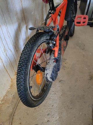 Bicicleta niño B'Twin 16" disfrutada
