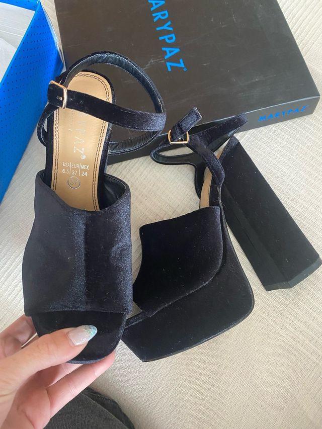 Tacones MaryPaz negros - plataforma