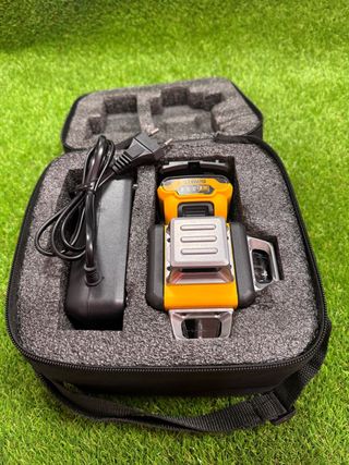 Nivel láser Dewalt nuevo 