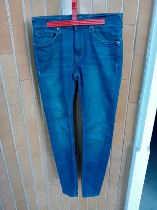 Pantaloni Zara Man.