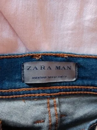 Pantaloni Zara Man.