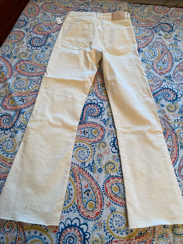 Pantalones Zara beige