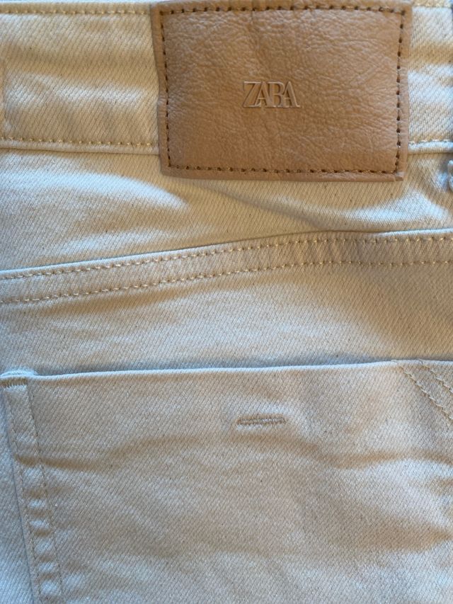 Pantalones Zara beige