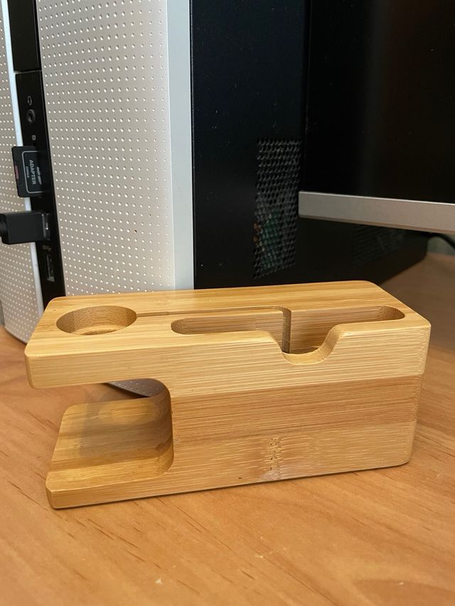 Soporte bambú Apple Watch & iPhone