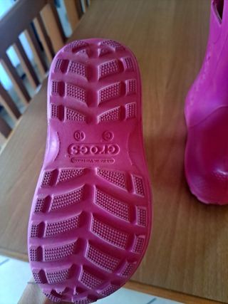 Stivaletti Crocs rosa bimbo