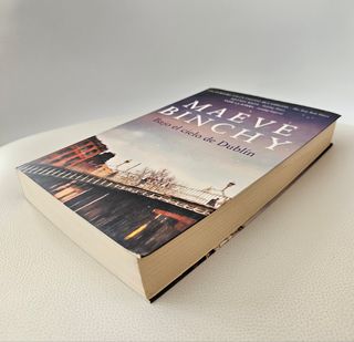 Bajo el cielo de Dublín (Spanish Edition)