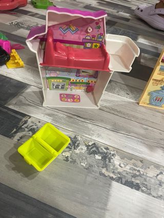 Casa Pinypon plegable y muchos complementos