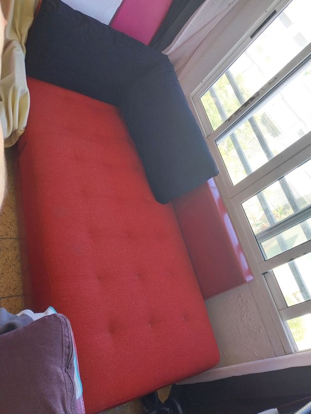 Vendo sofá chaise longue.