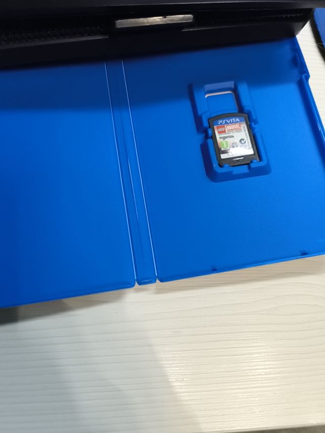 Lego Marvel Super Heroes PSVita