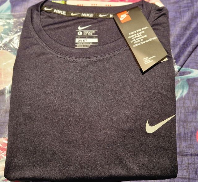 Camiseta Nike Dri-FIT L