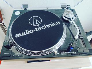 Tocadiscos Audio-Technica LP120 USB + Ortofon Blue