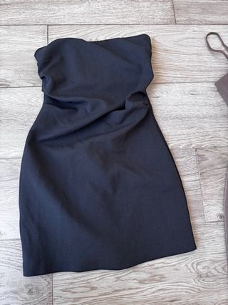 2 Prendas: Falda negra & Vestido marrón