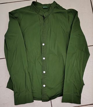 Camisa Benetton verde oliva mujer original