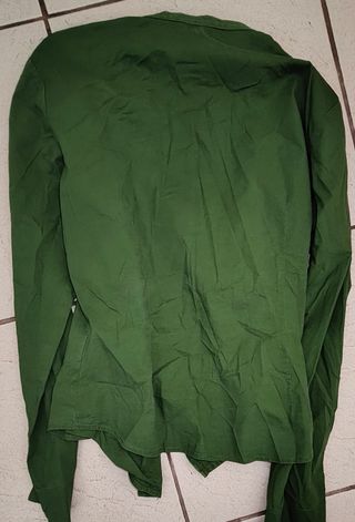 Camisa Benetton verde oliva mujer original